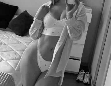 Layane_ MYM